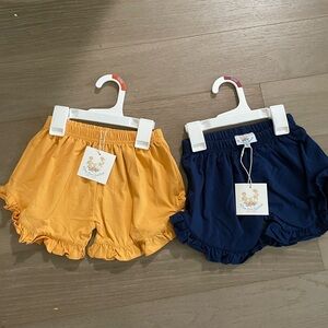 NWT 3t Busy Bee Smocks Knit Shorts x2